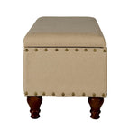 Banc de rangement capitonné avec garniture cloutée en bronze et pieds en bois – Beige / Damassé rouge et doré / Médaillon orange et crème / Tissé gris – 2-3 personnes