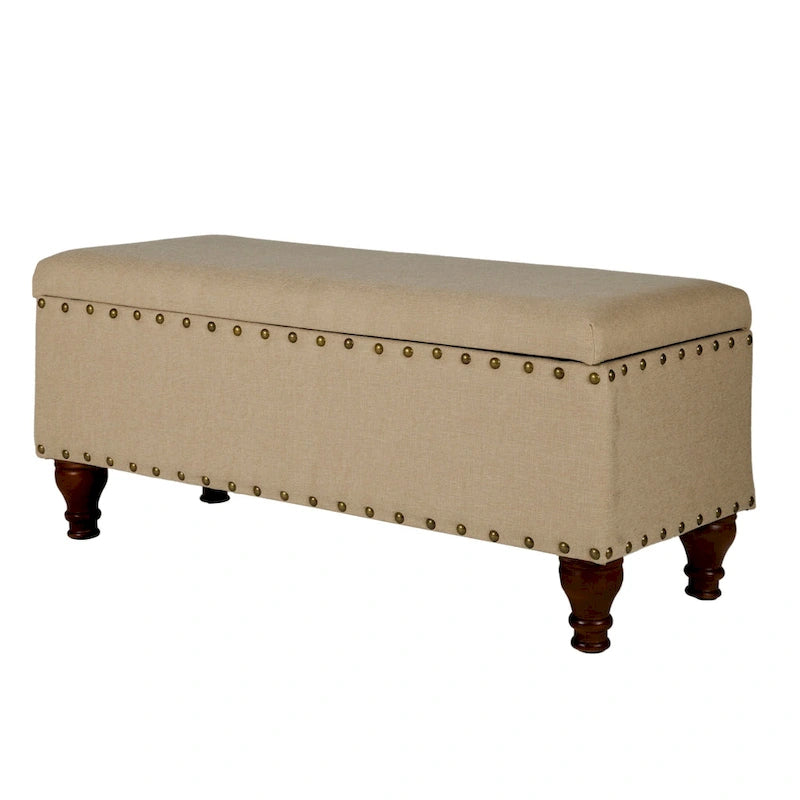 Banc de rangement capitonné avec garniture cloutée en bronze et pieds en bois – Beige / Damassé rouge et doré / Médaillon orange et crème / Tissé gris – 2-3 personnes
