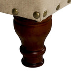 Banc de rangement capitonné avec garniture cloutée en bronze et pieds en bois – Beige / Damassé rouge et doré / Médaillon orange et crème / Tissé gris – 2-3 personnes